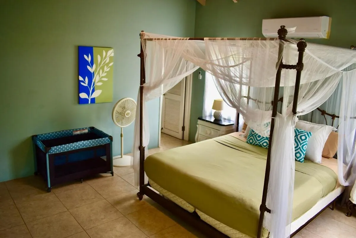 Summer Breeze - Tropical Garden And Private Pool Jolly Harbour